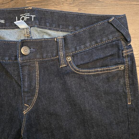 Ann Taylor LOFT Women's Low Rise Modern Flare Jean Dark Wash Size 8 - Picture 3 of 12